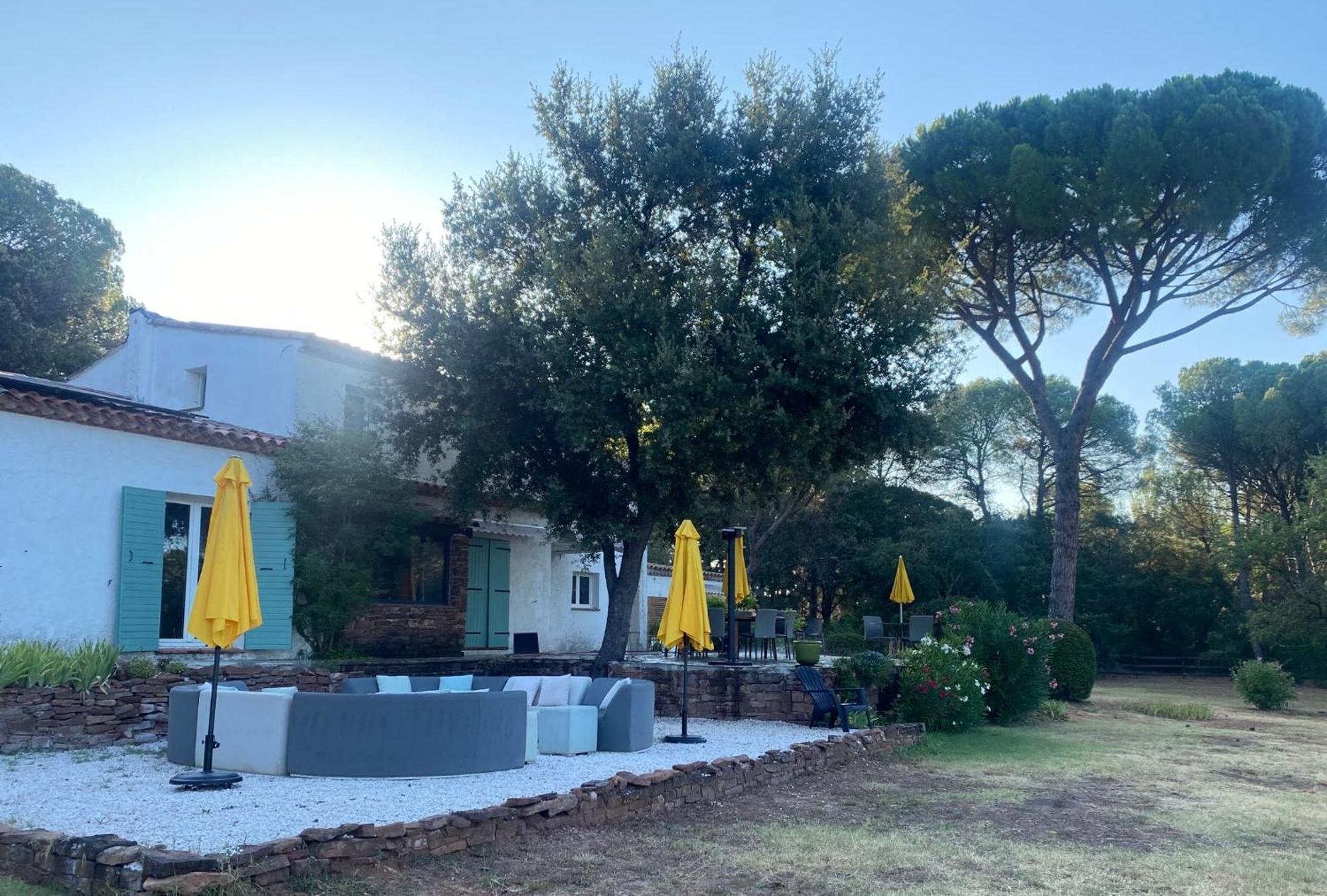La Villa Le Cannet-des-Maures Exterior foto